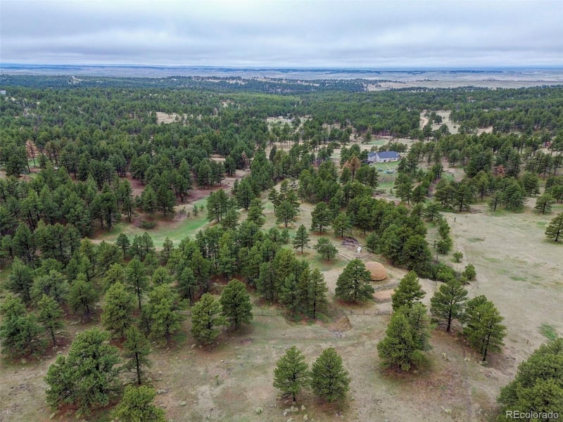 24249 Agate Trl, Deer Trail, CO 80105