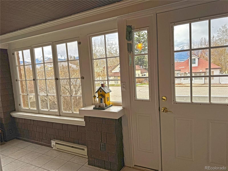 209 Third St, Westcliffe, CO 81252