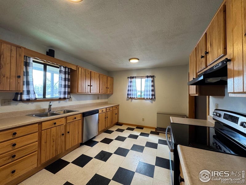 541 Mckinley St, Walden, CO 80480