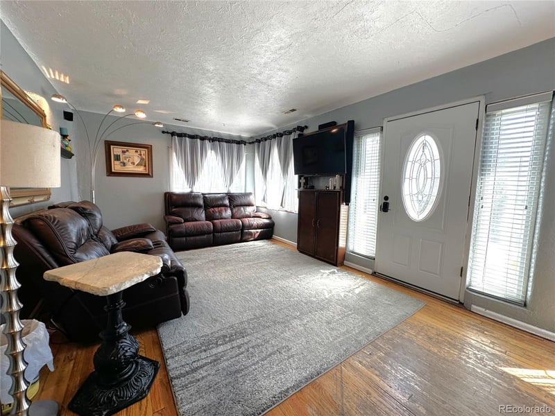 329 6th St, Hugo, CO 80821