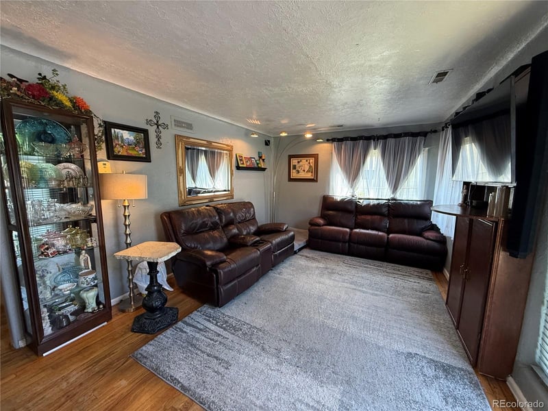 329 6th St, Hugo, CO 80821