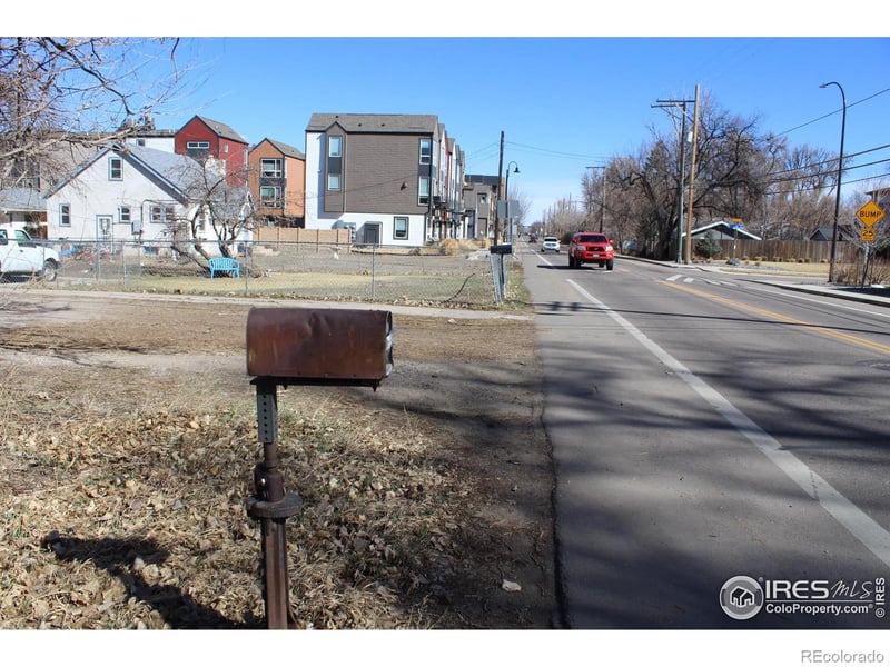 5701 10th Ave, Lakewood, CO 80214