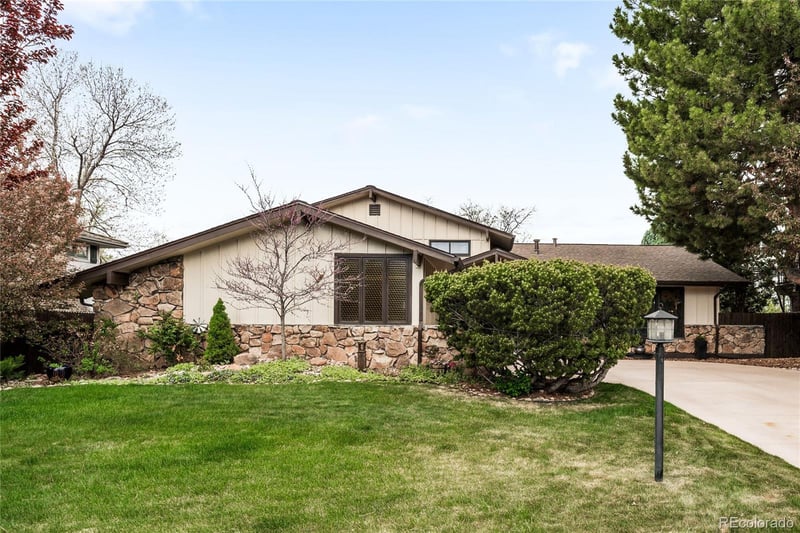 6389 S Monaco Ct, Centennial, CO 80111