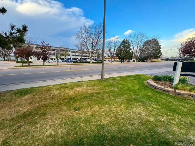 3344 S Ammons St #16-106, Lakewood, CO 80227
