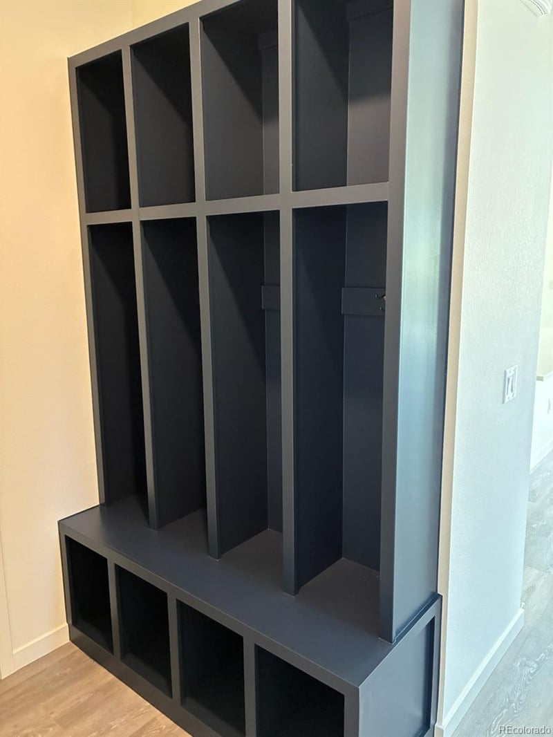 1290 Algonquian St, Aurora, CO 80018