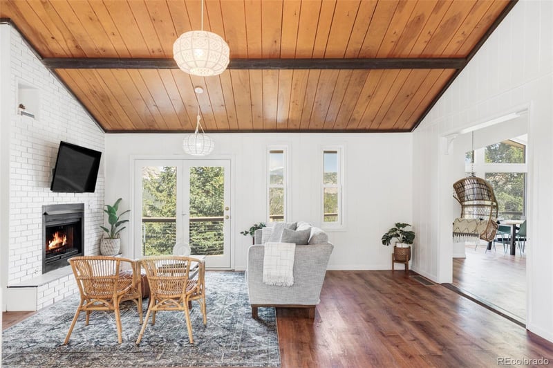 280 Highland Meadows Dr, Florissant, CO 80816