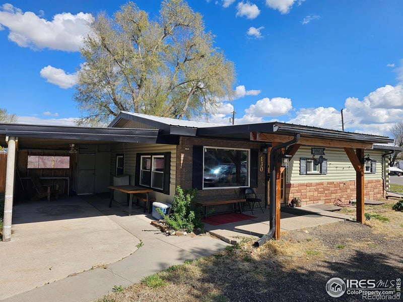 130 Balsam St, Log Lane Village, CO 80705