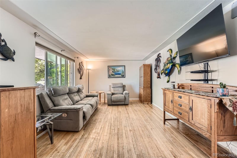 755 Braun St, Lakewood, CO 80401