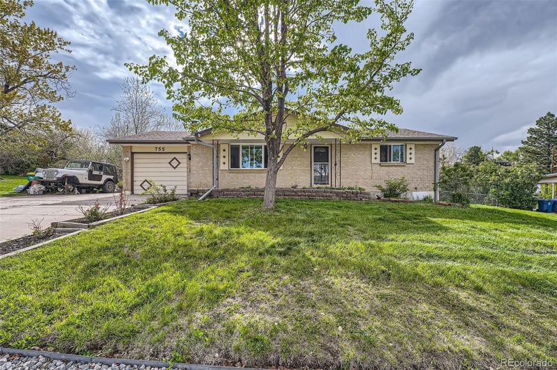 755 Braun St, Lakewood, CO 80401