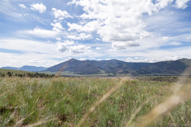645 Cliff View Dr, Creede, CO 81130