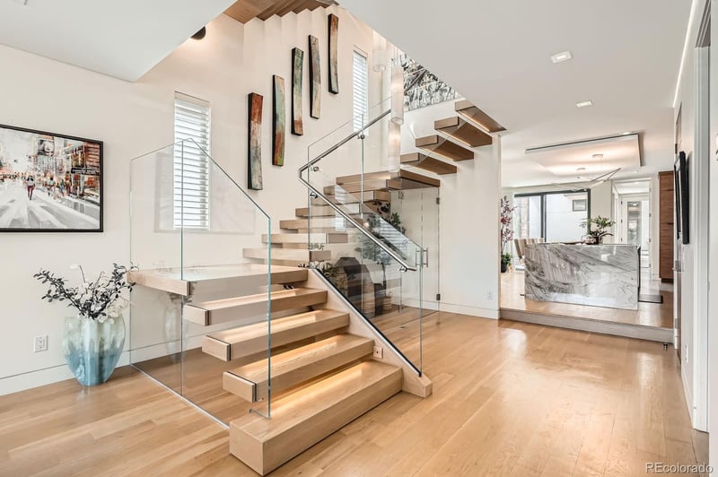 1717 Irving St, Denver, CO 80204