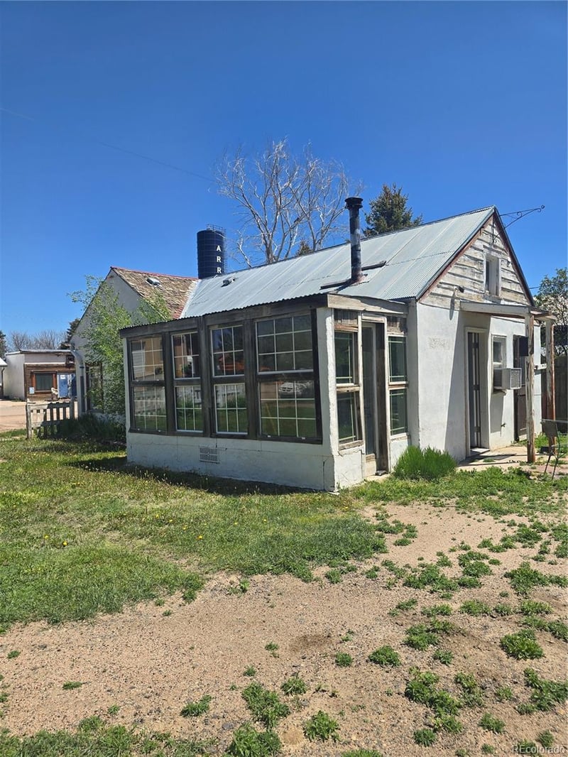 714 Front St, Arriba, CO 80804