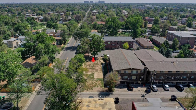 1695 Alton St, Aurora, CO 80010