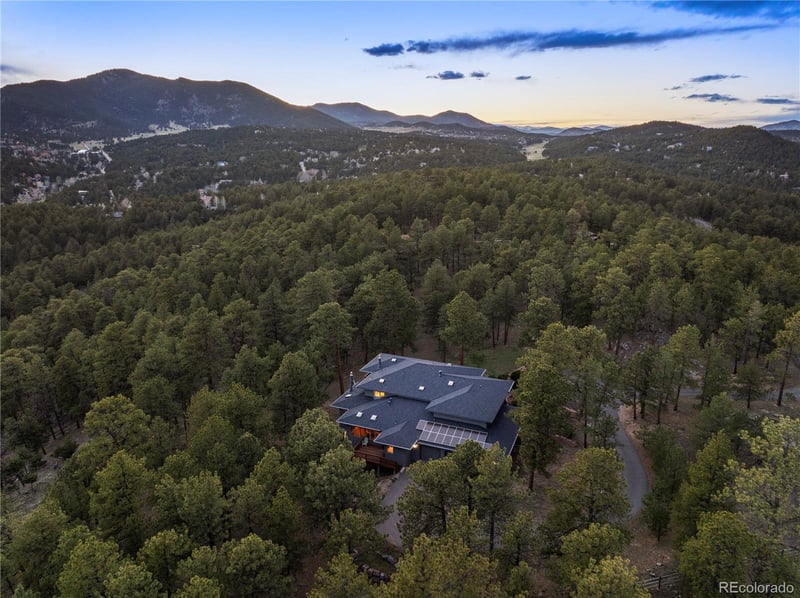 28890 Pinewood Vista Dr, Evergreen, CO 80439