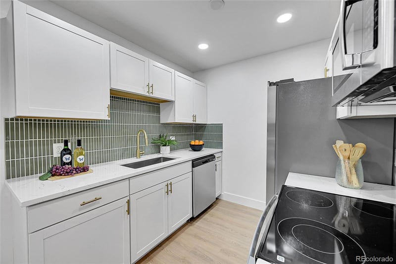 1557 S Owens St #59, Denver, CO 80232