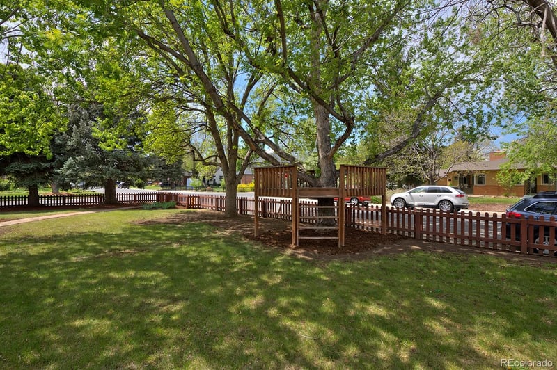2500 Locust St, Denver, CO 80207