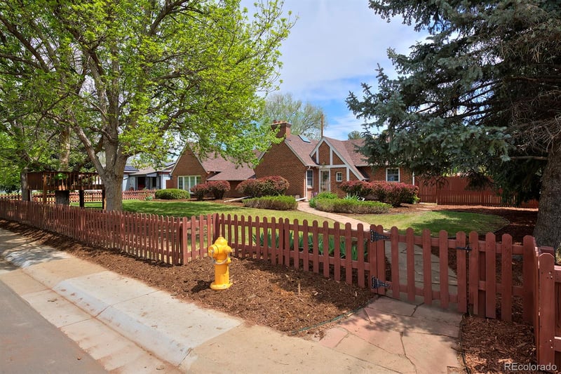 2500 Locust St, Denver, CO 80207