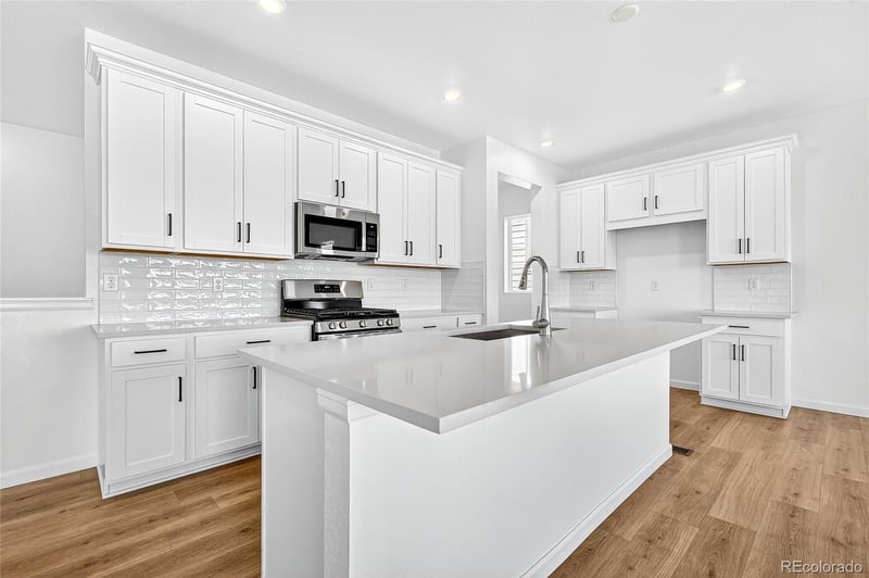 17055 92nd Loop, Arvada, CO 80007