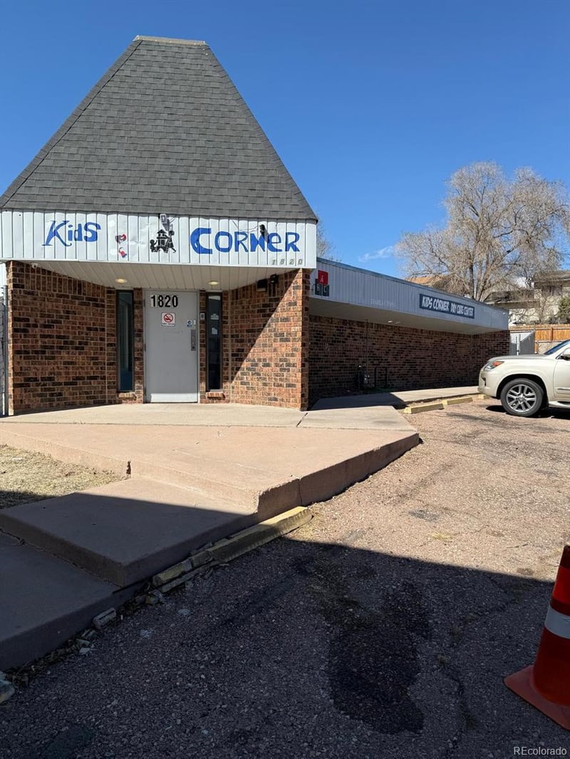 1820 Zebulon Dr, Colorado Springs, CO 80910
