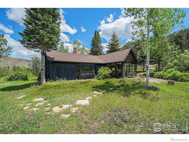 504 Rustic Rd, Bellvue, CO 80512