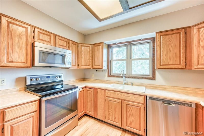 211 Burgundy Cir, Silverthorne, CO 80498