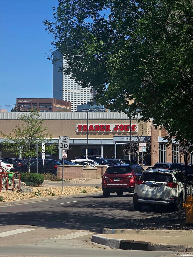 590 N Logan St #303, Denver, CO 80203