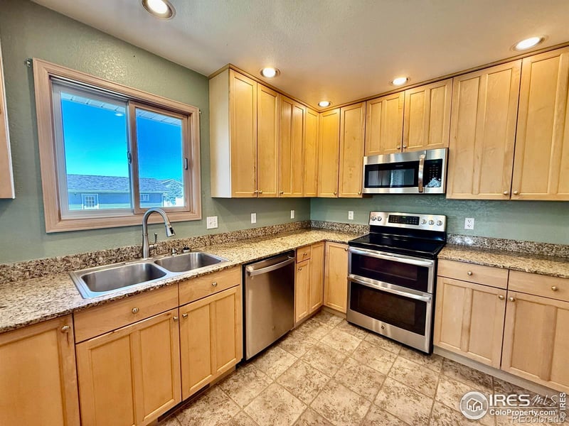 714 S Wynona Ave, Holyoke, CO 80734