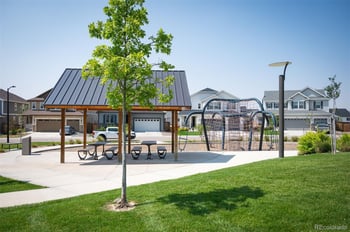 27790 9th Pl, Aurora, CO 80018