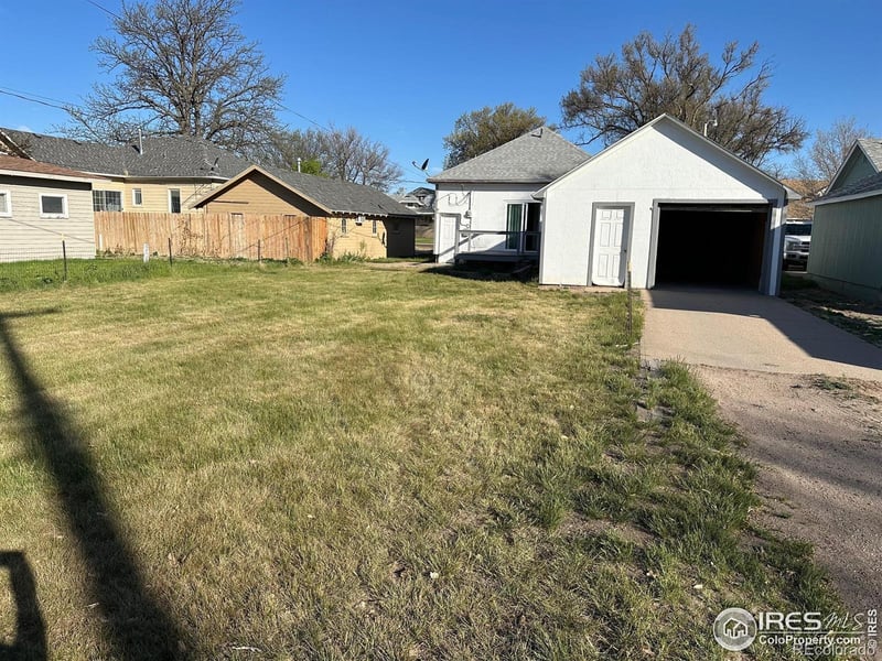 109 E 5th St, Julesburg, CO 80737