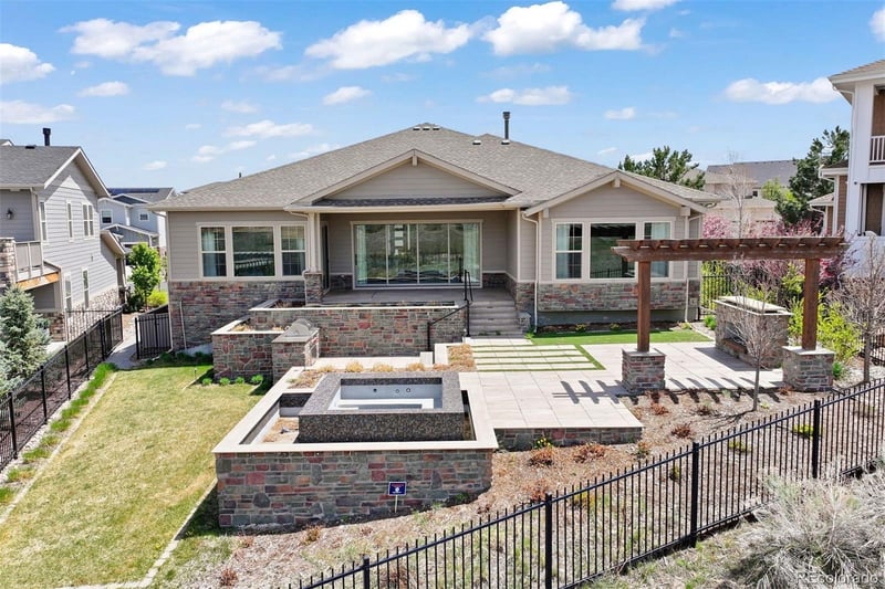 27381 E Lakeview Dr, Aurora, CO 80016