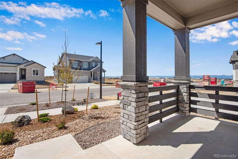 24563 34th Ave, Aurora, CO 80019