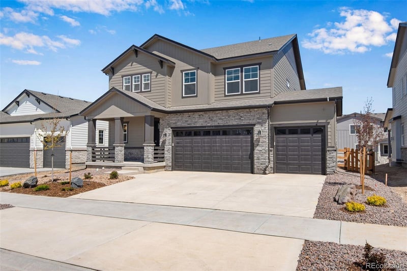 24563 34th Ave, Aurora, CO 80019