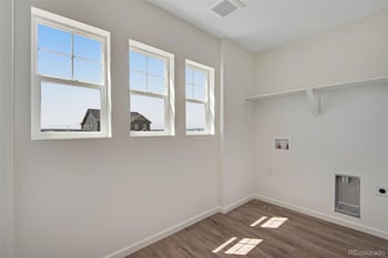24563 E 34th Ave, Aurora, CO 80019