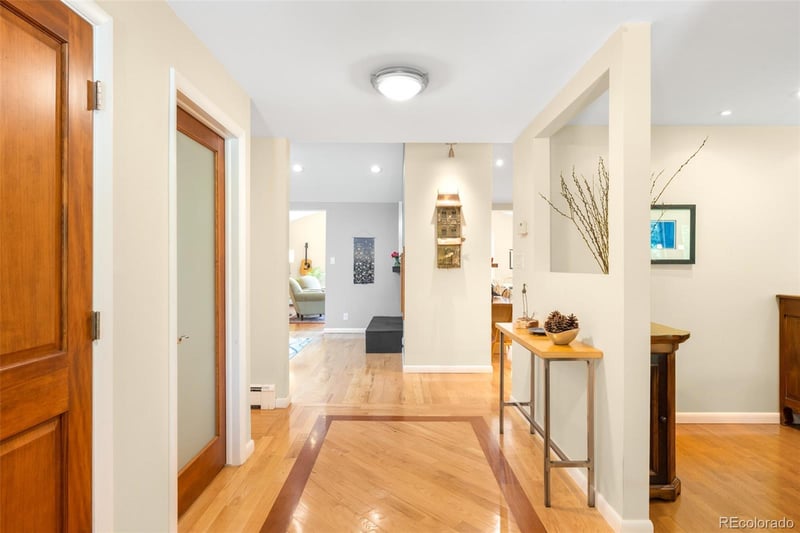 1800 S Niagara Way, Denver, CO 80224