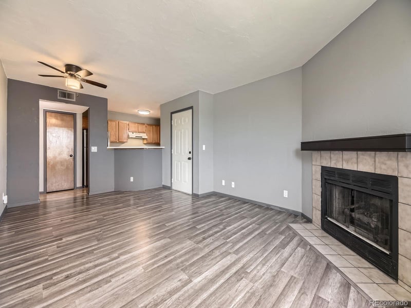 5745 Atlantic Pl #207, Lakewood, CO 80227