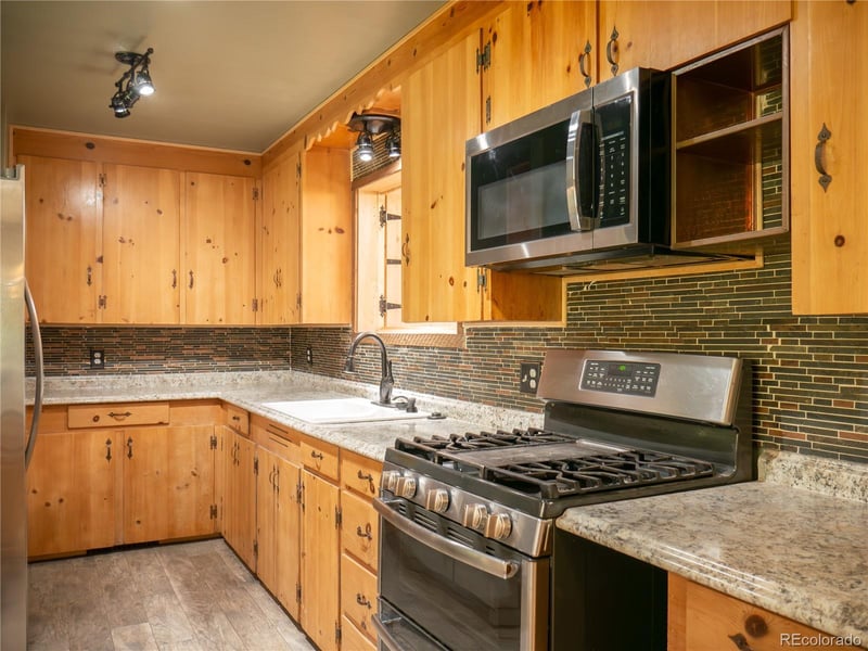 783 Orchard Rd, Montrose, CO 81403