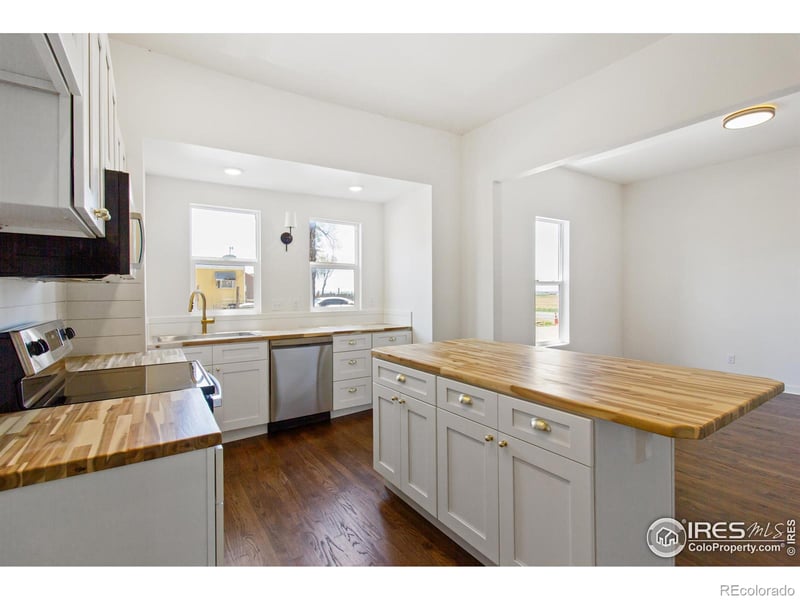 31250 1st St, Gill, CO 80624