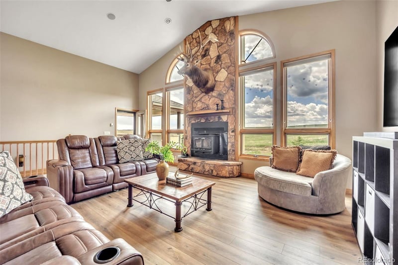 15125 Spring Valley Rd, Larkspur, CO 80118