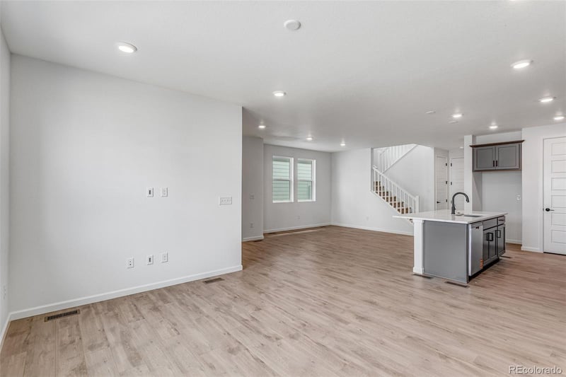 1415 Great Western Dr, Longmont, CO 80501