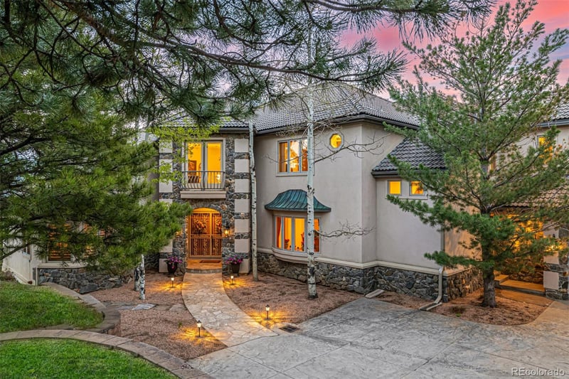22554 Treetop Ln, Golden, CO 80401