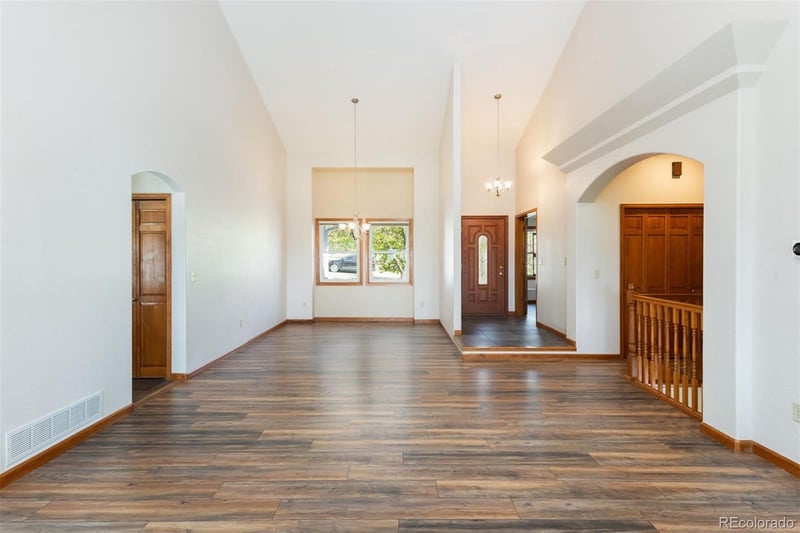 6668 Fairways Dr, Longmont, CO 80503