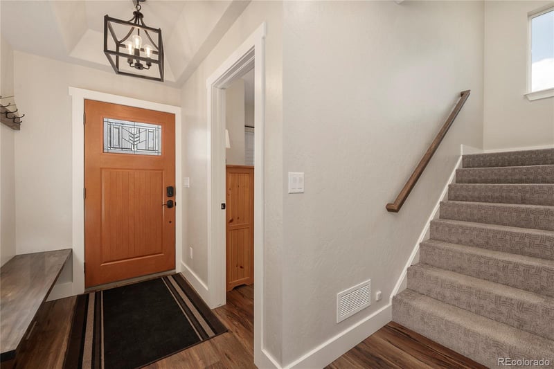 719 Saddle Ridge Cir, Granby, CO 80446