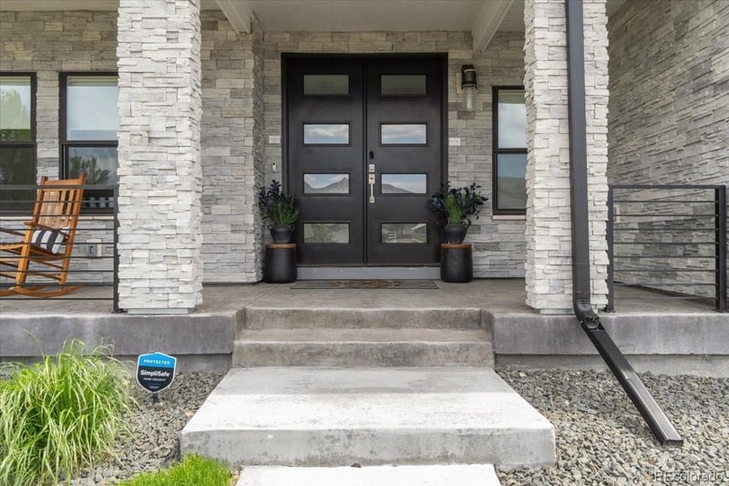 27250 Nova Cir, Aurora, CO 80016