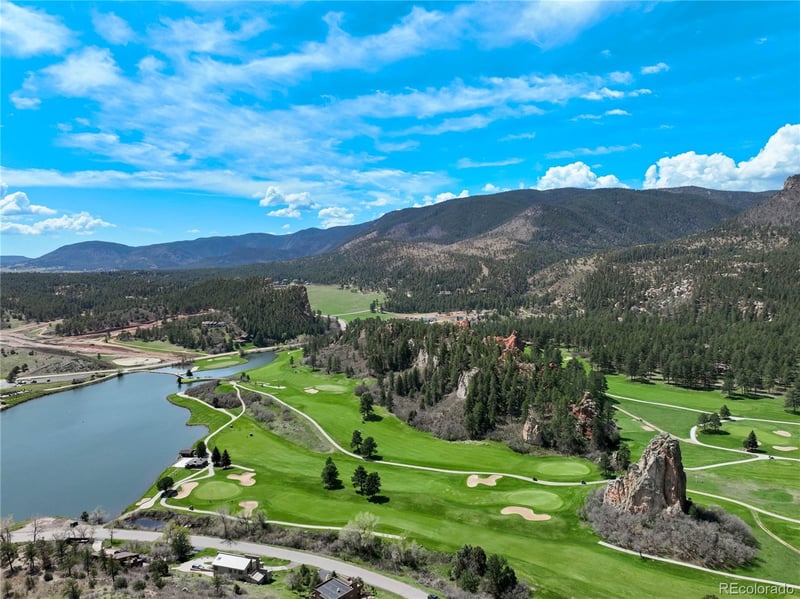 7134 Kiowa Rd, Larkspur, CO 80118