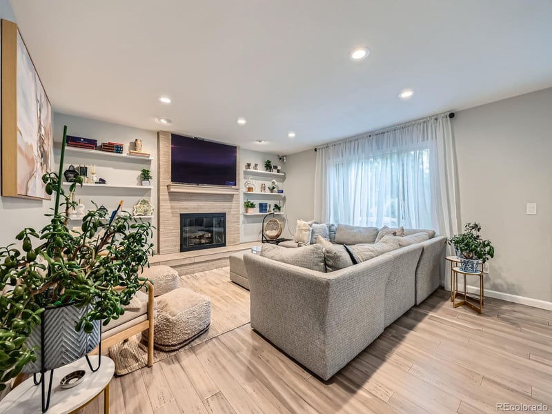 12610 E Villanova Dr, Aurora, CO 80014