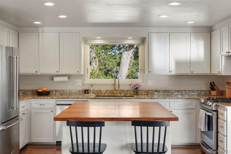 3 Austin Ln, Colorado Springs, CO 80909