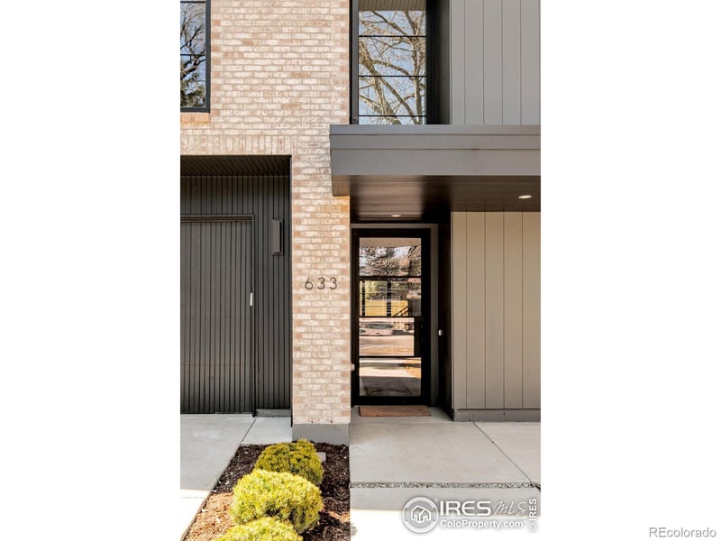 633 Dexter St, Denver, CO 80220