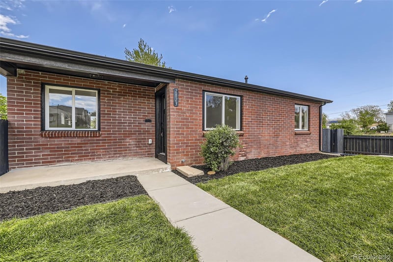 2823 W Archer Pl, Denver, CO 80219