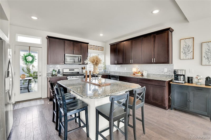 240 Oak Hill St, Aurora, CO 80018