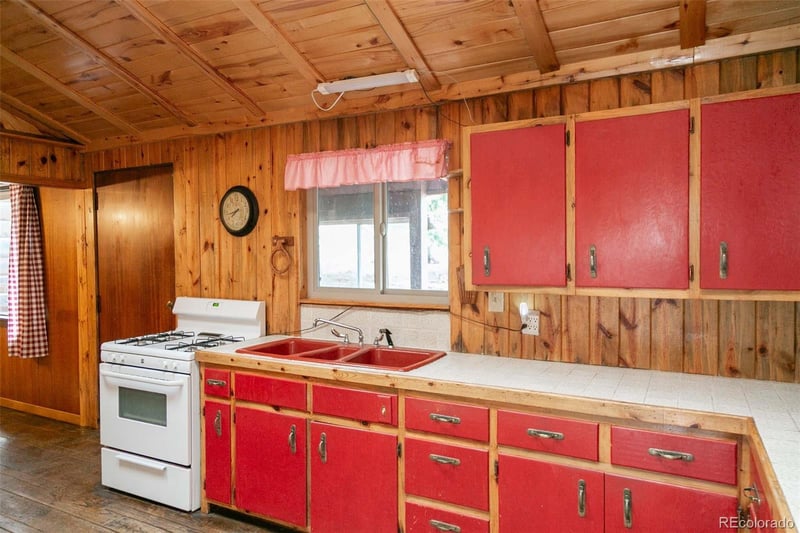 28930 Highway 149, Creede, CO 81130